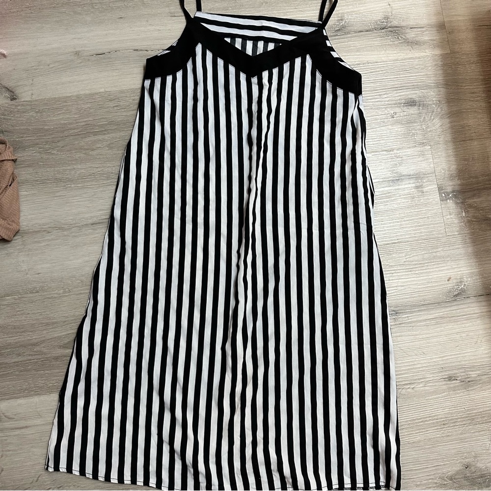 Black and white dress